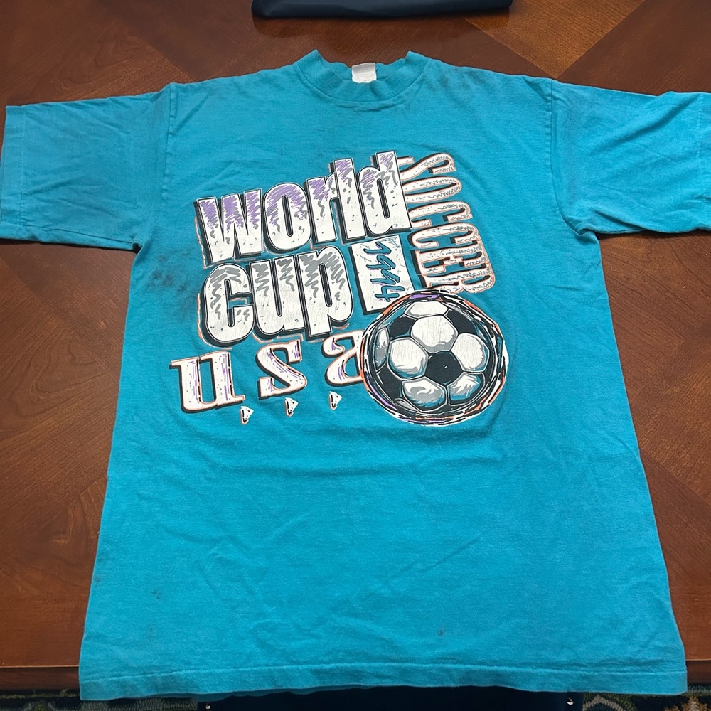 World cup Graphic t Size Medium